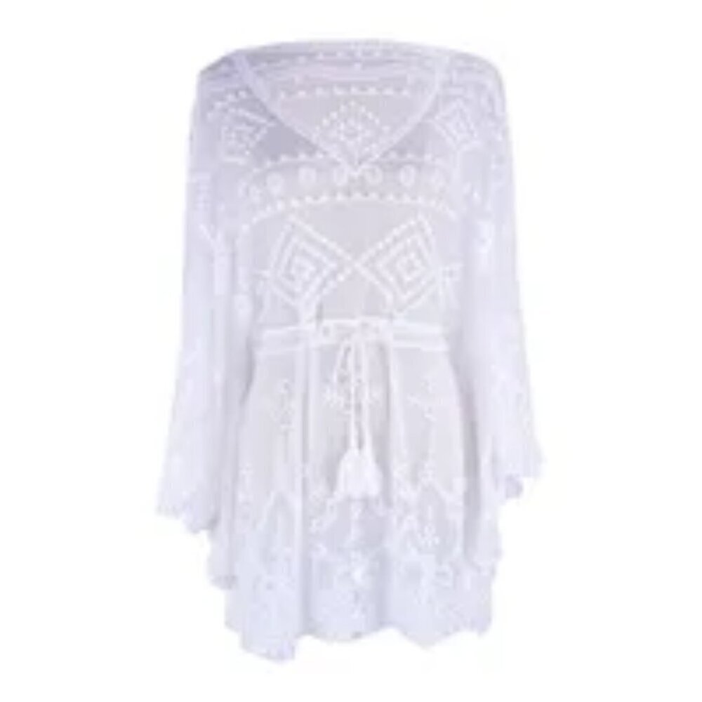 👉 Boho Chic White Lace Swimsuit Cover-Up – Relaxed & Flowing Beachwear